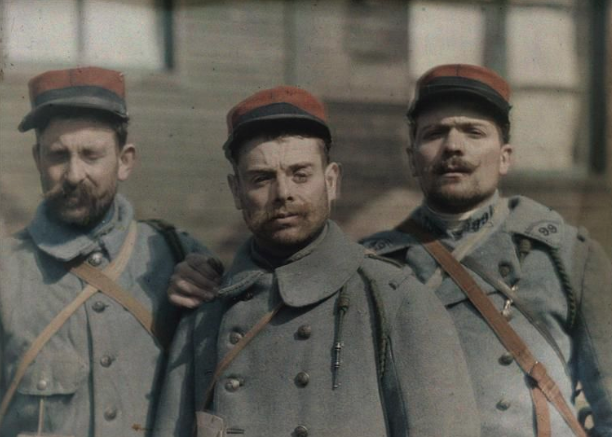 trois soldats atteints de conjonctivite intoxiqués le 23 mars 1918 photographie médicale Photo prise à l'H.O.E. de Morvillars