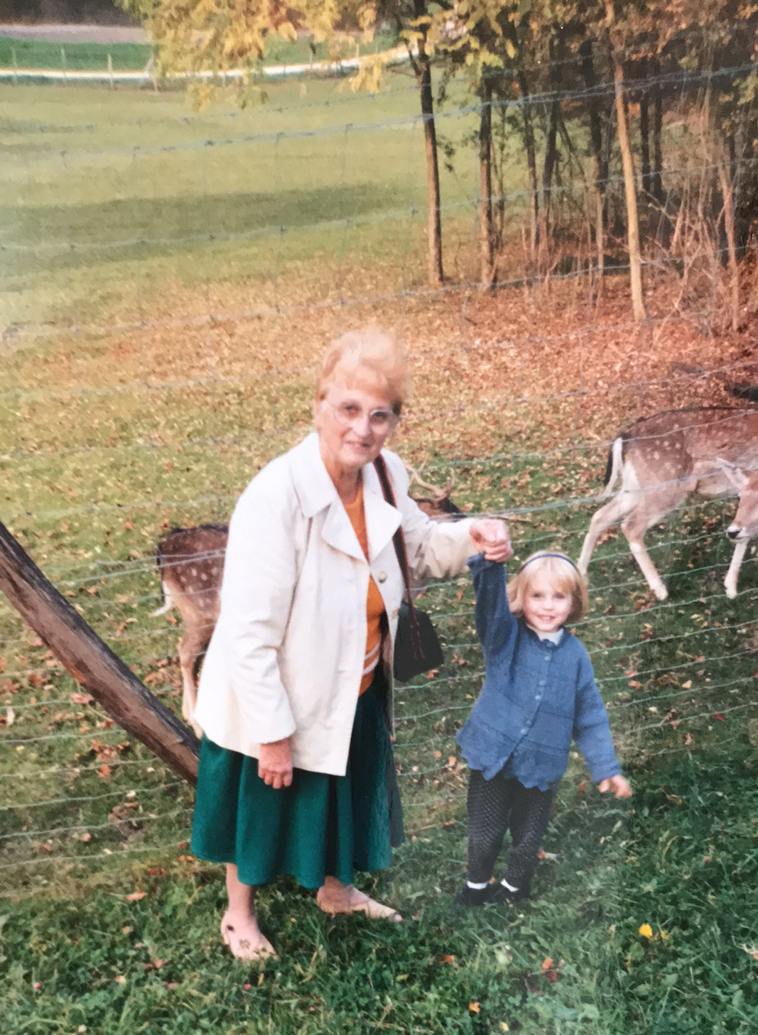 1996 briaucourt raymonde avec amelie sa petite fille