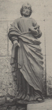 St Paul statue de bois se trouvant a gauche dans le retable