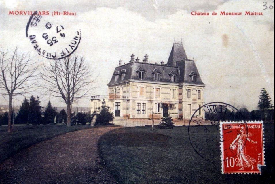 Château Jean Maitre Construit en 1897  - Jean Maitre (1861-1926) Ingénieur  - Maire de Méziré – Conseiller général , époux de Marie Viellard et gendre de Léon Viellard ,Il a été occupé par Alain de Boisfleury (fils d’Elisabeth Viellard puis fils adoptif de Marie Viellard)     Propriété par héritage d'Yves Potiron de Boisfleury, Emmanuel Viellard  l’habite actuellement avec sa  famille .