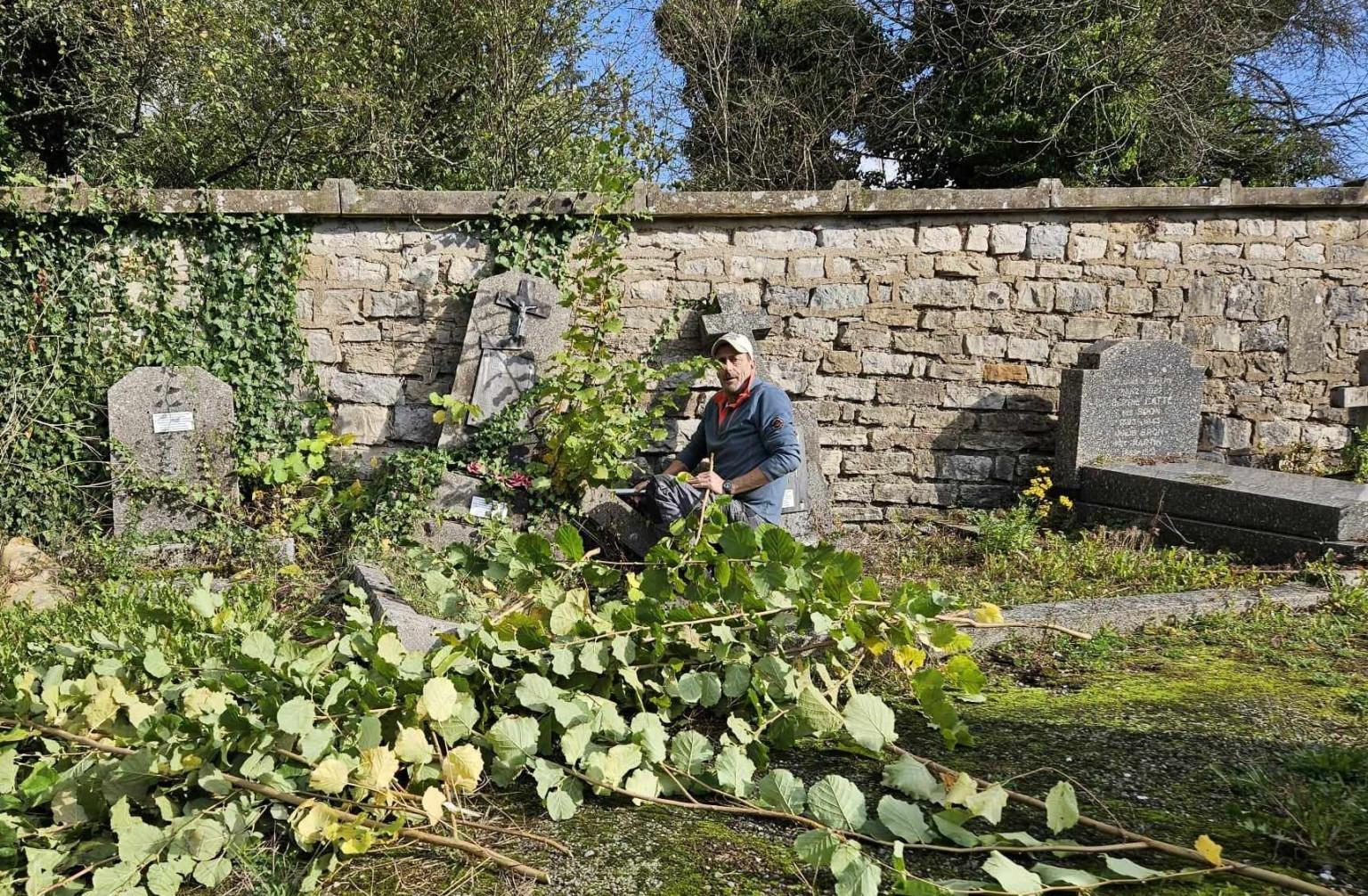 nettoyage du cimetiere (43)